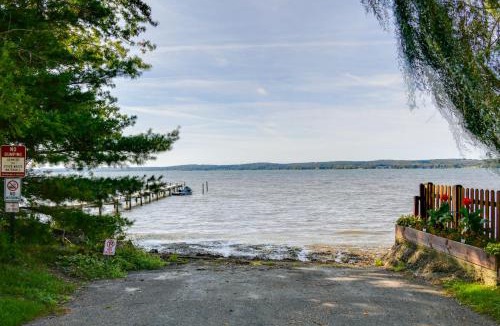 Mayville House | Steps to Chautauqua Lake! Mayville Haven w/Patio