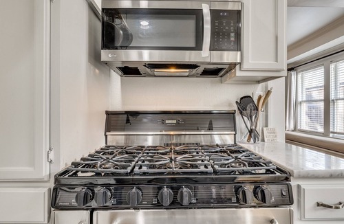 Cherry Street House | Steps to Cherry Street-Shopping and Dining-Historic Home-Firepit