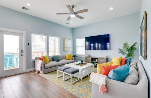 Acapulco Village House | Steps to Coast! Beach Home w/2 Decks in Galveston