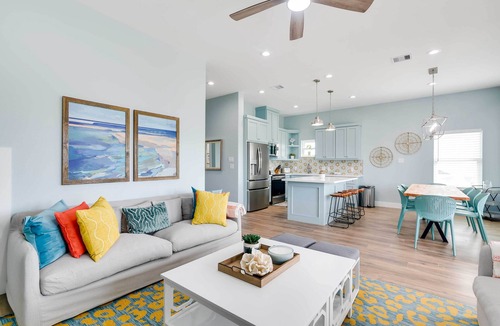 Acapulco Village House | Steps to Coast! Beach Home w/2 Decks in Galveston
