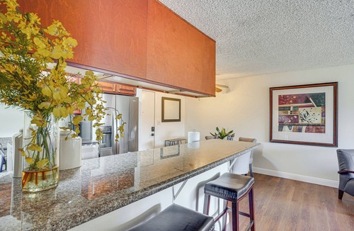 Park Estates Condo | Steps to CSULB: Cozy Condo w/Pool Access!