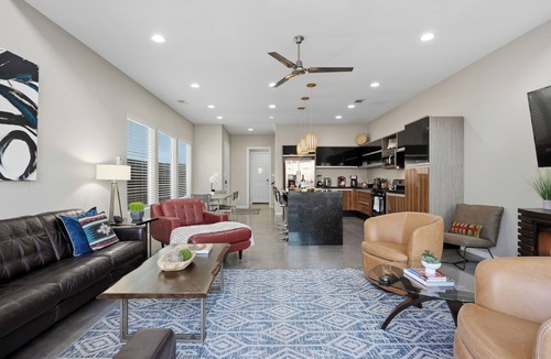 Fort Worth Cultural District House | Steps to Dickies Arena | Lux Home | Garage Parking
