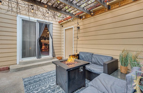 Walnut Grove House | Steps to Dog Park! Westminster Home w/Fire Pit