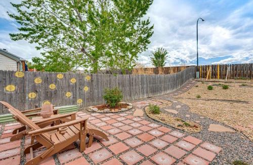 Walnut Grove House | Steps to Dog Park! Westminster Home w/Fire Pit