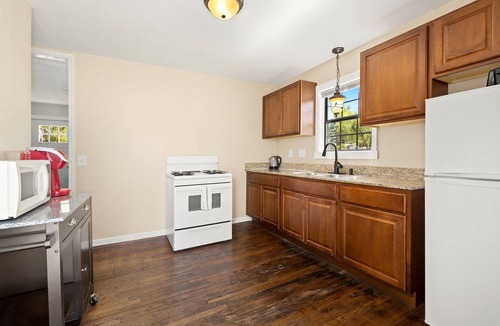 Downtown House | Steps To Downtown Bentonville IV