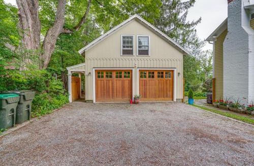 Stockbridge House | Steps to Downtown Stockbridge: Home w/Patio!