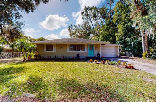 Mount Dora House | Steps to Dtwn! Dog-Friendly Mount Dorable Haven