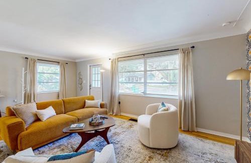 Mount Dora House | Steps to Dtwn! Dog-Friendly Mount Dorable Haven