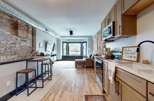 Janesville House | Steps to Dtwn & Rock River! Couples Retreat