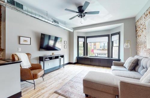 Janesville House | Steps to Dtwn & Rock River! Couples Retreat