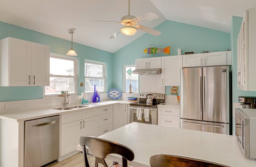Galveston House | Steps to Galveston Beach: Dog-Friendly Gem w/Yard