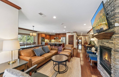South Lake Tahoe House | Steps to Heavenly, Lake & More | Tahoe Woods #101