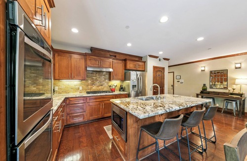 South Lake Tahoe House | Steps to Heavenly, Lake & More | Tahoe Woods #101