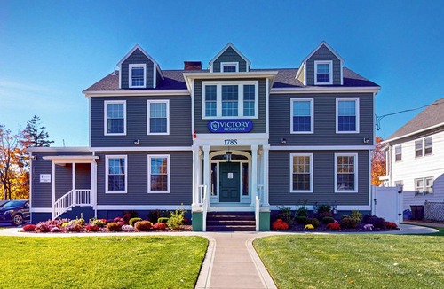 Holyoke Condo | Steps to Holyoke Medical Center! Remote-Work Hub