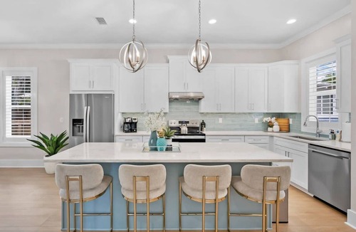 Downtown Historic District House | Steps to Ice Plant Downtown, Fire Pit, Parking!