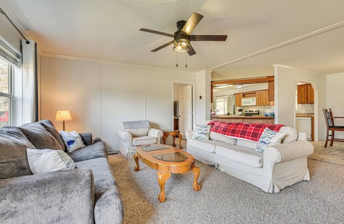 Longtown House | Steps to Lake Eufaula: Family Home w/Deck & Yard