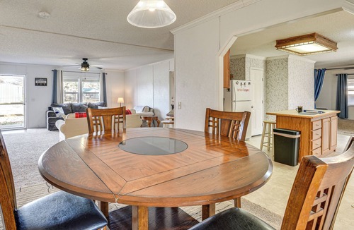 Longtown House | Steps to Lake Eufaula: Family Home w/Deck & Yard