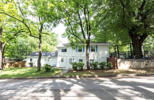 Home Park House | Steps to Midtown Fun - Sleeps 9