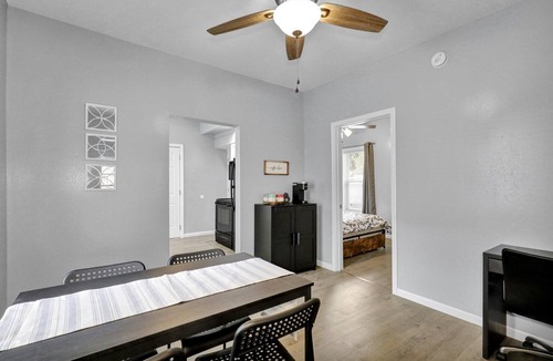 Lansing House | Steps to MSU Quick Hwy Access Guests Rave: Clean + Functional