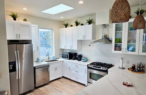 South Mission Beach House | Steps to Ocean & Bay, Mission Beach Escape