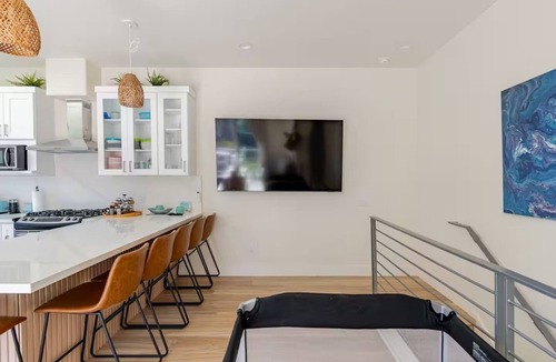 South Mission Beach House | Steps to Ocean & Bay, Mission Beach Escape