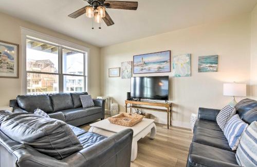 Red Fish Cove House | Steps to Ocean! Breezy Galveston House w/2 Decks