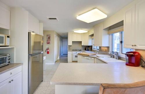 Marblehead House | Steps to Preston Beach! Family Home w/Backyard