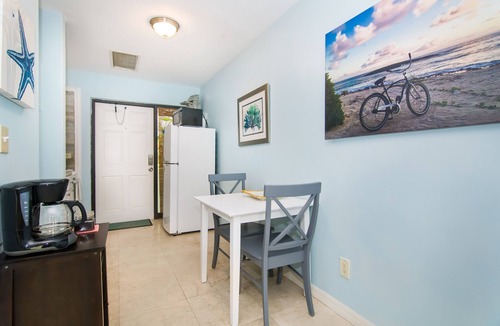 Juno Beach House | Steps to Pristine Beach. Prime Location. Hidden Gem.