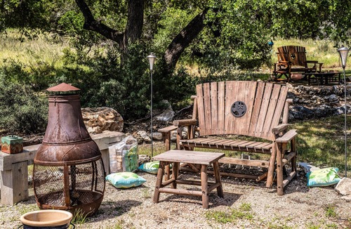 Spring Branch House | Steps to Remi's Ridge & Hayes Hollow Century Oak Casita - Near Canyon Lake