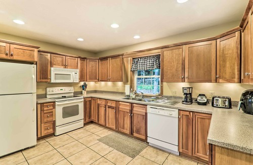 Gouldsboro House | Steps to River: Big Bass Lake House w/Grill!