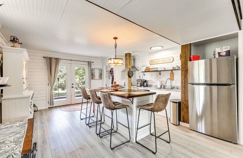 Topsail Beach Villa | Steps to Sand! Topsail Beach Group Getaway!