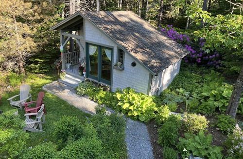 Port Clyde Cottage | Steps to Sandy Beach and Open Ocean Views