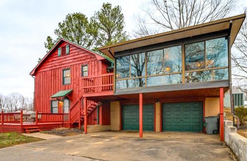 Hardin House | Steps to Shore: Group Getaway on Kentucky Lake!