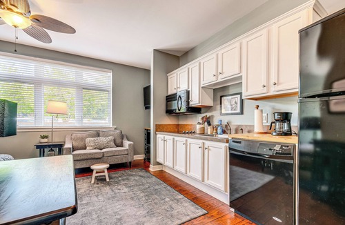 Huddleston Apartment | Steps to Smith Mountain Lake: Unit w/Pool Access!