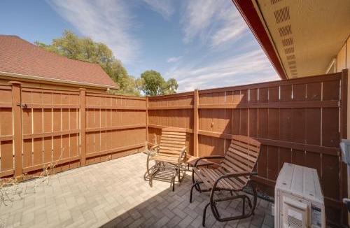 Soap Lake Apartment | Steps to Soap Lake Studio Stay with Patio!