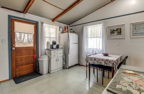 St. Albans House | Steps to St Albans Bay! Basecamp w/Grill