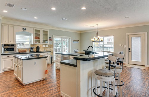 Surfside Beach House | Steps to Surfside Beach: Large Group Gulf Retreat
