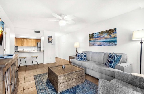 Villa Sabine Condo | 🌴🌞Steps to the Beach | Free Reserved Parking Space | Sand Dollar E-101