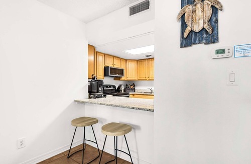 Villa Sabine Condo | 🌴🌞Steps to the Beach | Free Reserved Parking Space | Sand Dollar E-101