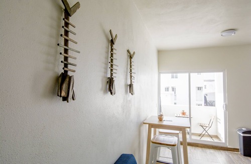 Costa Apartment | Steps to the beach/ocean view + AC/HEAT