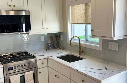 Wall House | Steps to the Beach - Piccola Dolce Casa Al Mare