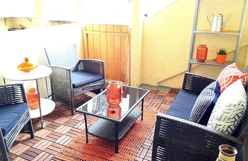 Central Mission Beach Apartment | Steps to the water on both sides! Mango Tango