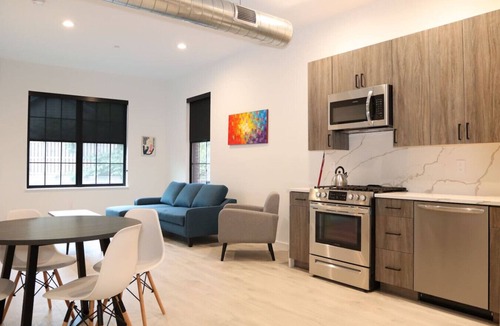 Caldwell Apartment | Steps to Town Center - Amazing 1 Bed/1 Bath!