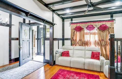 Stockade Historic District House | Steps to Union College Home with Shared Yard!