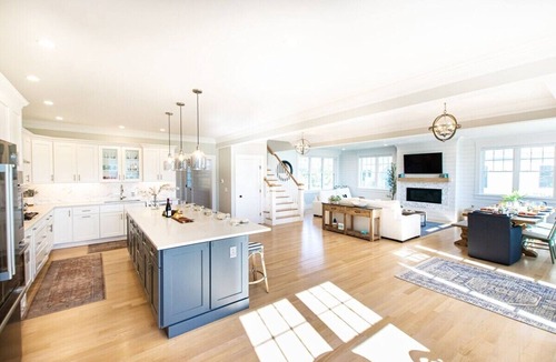 West Dennis House | Steps to West Dennis Beach!