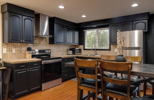 Dayton House | Steps to wine, food, & park, with private backyard