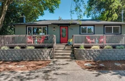 Dayton House | Steps to wine, food, & park, with private backyard