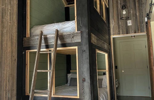 Stowe Area Cabin | Sterling Forest Lodge <> A Boutique Mountain Retreat