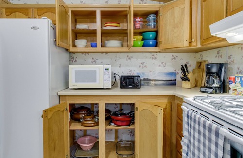Fair Haven House | Sterling Home w/Yard: 1 Mi to Fairhaven Beach!