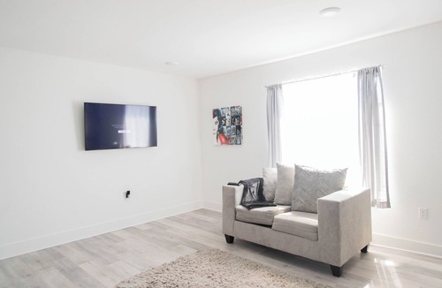 Old East Dallas Apartment | Sterling Stay – Furnished 1BR in East Dallas for Extended Stays 30+ Days
